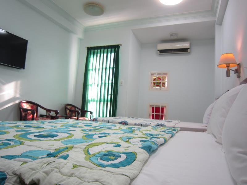 Quy Thanh Hotel Ho Chi Minh City Exterior photo