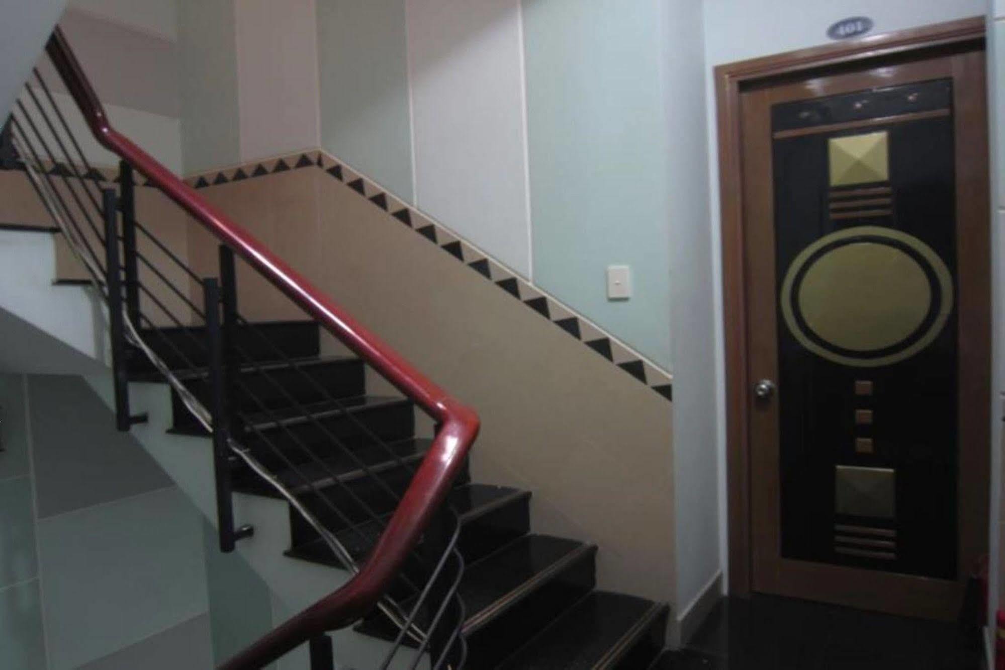 Quy Thanh Hotel Ho Chi Minh City Exterior photo